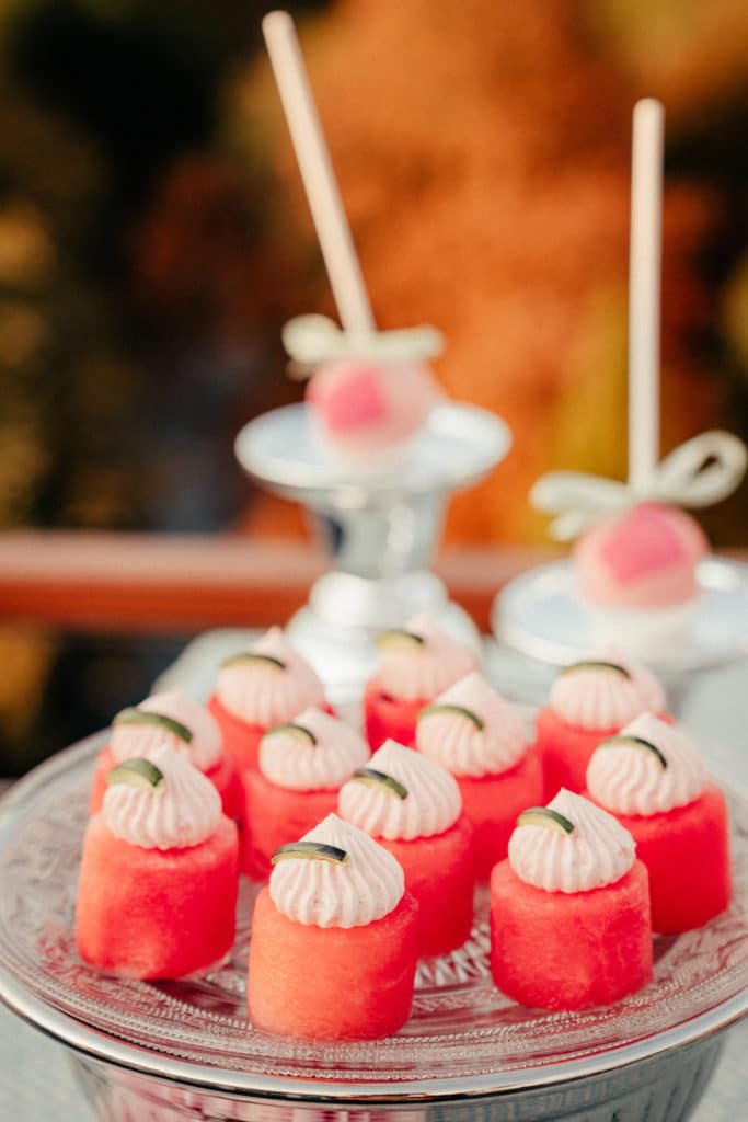 Rooftop Hochzeit München Hochzeitsplanerin Wassermelone 