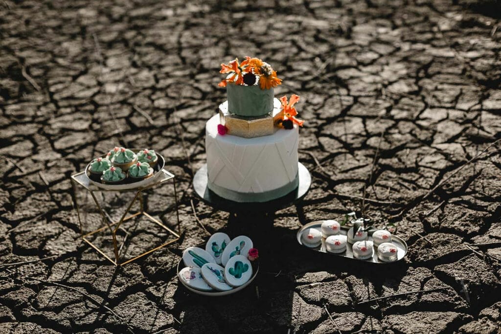 Hochzeit in der Wüste Hochzeitsplaner München Hochzeitstorte Torte